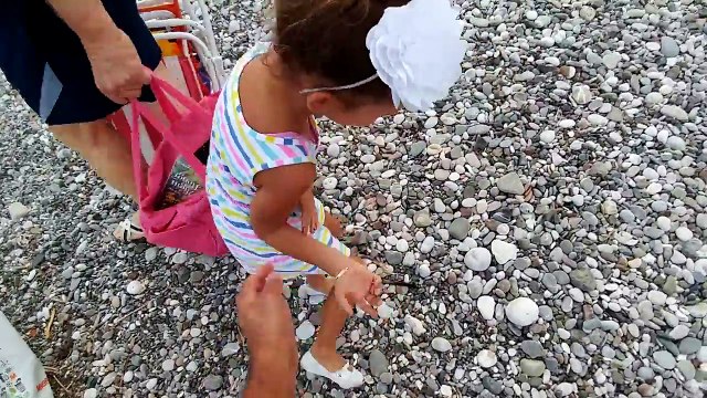 Denizde müthiş sualtı görüntüleri balıklar yarışmalar , Plajda çöpleri topladık