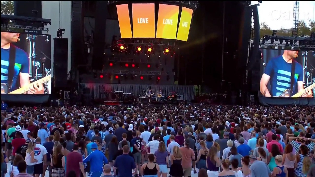 Jonny and Chris performing You Never Can Tell at #Concert4Cville #MusicAndUnity