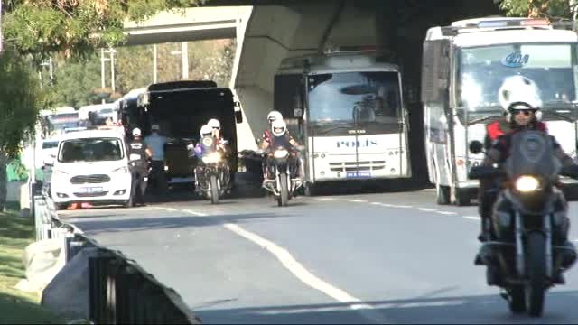 Beşiktaş Taraftarı Ülker Stadı'na Geldi -2-