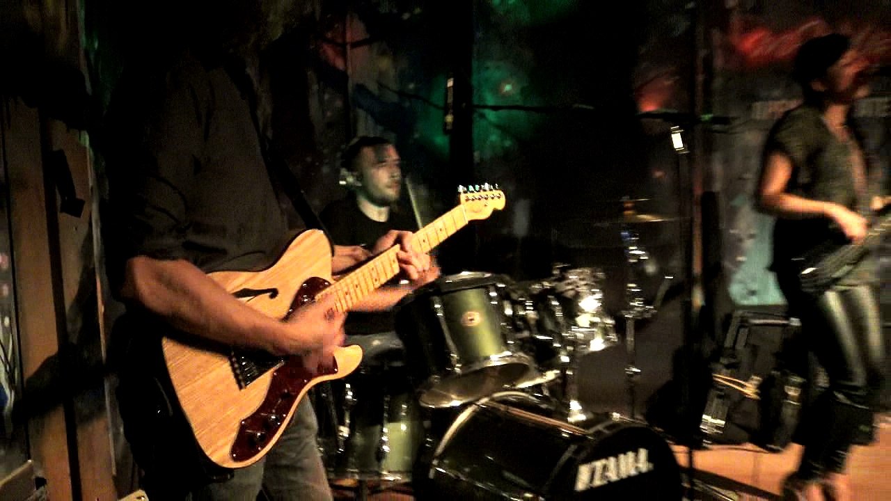 22-09-17 at Mr Wolf's Dubmarta pt 2
