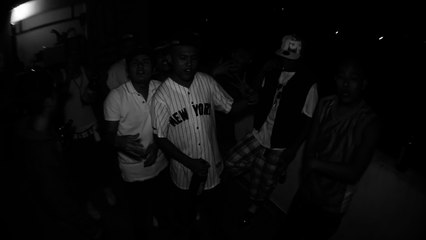 No Cambio - Santa Grifa (Video Oficial)