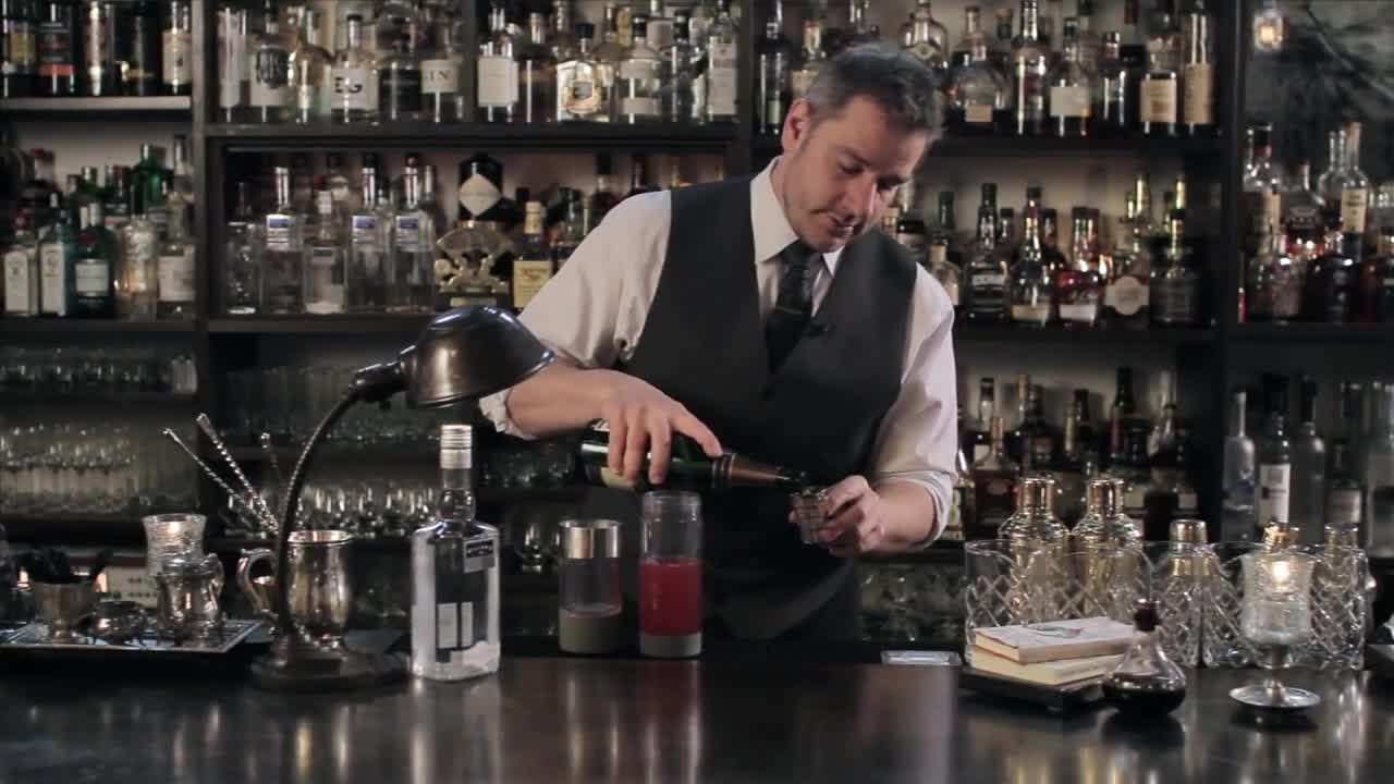How to Carbonate and Bottle a Cocktail - Ruban Bleu #2 - Raising the Bar with Jamie Boudreau