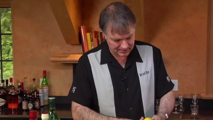 Poets Dream Cocktail - The Cocktail Spirit with Robert Hess