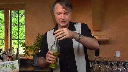 Alaska Cocktail - The Cocktail Spirit with Robert Hess - Small Screen