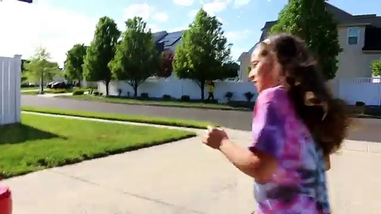 CREEPY KILLER CLOWN TRIES TO BREAK INTO MY HOUSE *WE CAPTURED HIM*