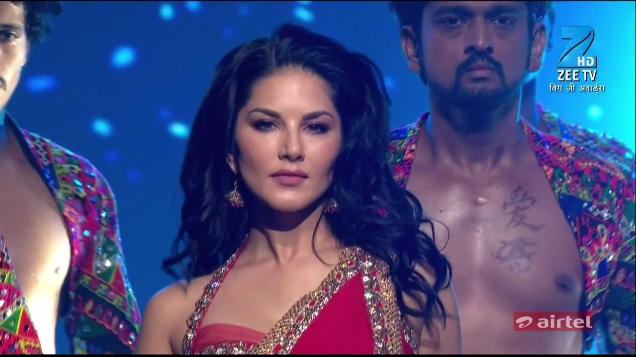 Sunny Leone Hottest Performance - Zee Entertainment Awards 2017 HDD