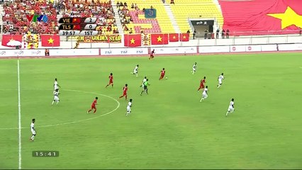 Siêu phẩm từ ngoài vòng cấm của Văn Hậu