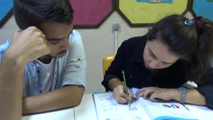 Gönüllü Gençlerden Bedava Dershane Hizmeti