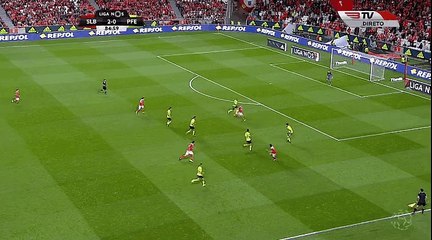 Krovinovic procurava o seu primeiro golo pelo Benfica!