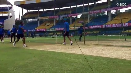 MS Dhoni leg spin bowling