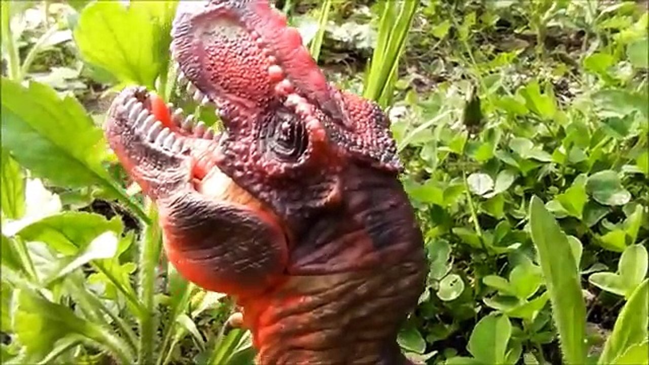 Spinosaurus vs T Rex vs Raptor Dinosaurs Toys For Kids
