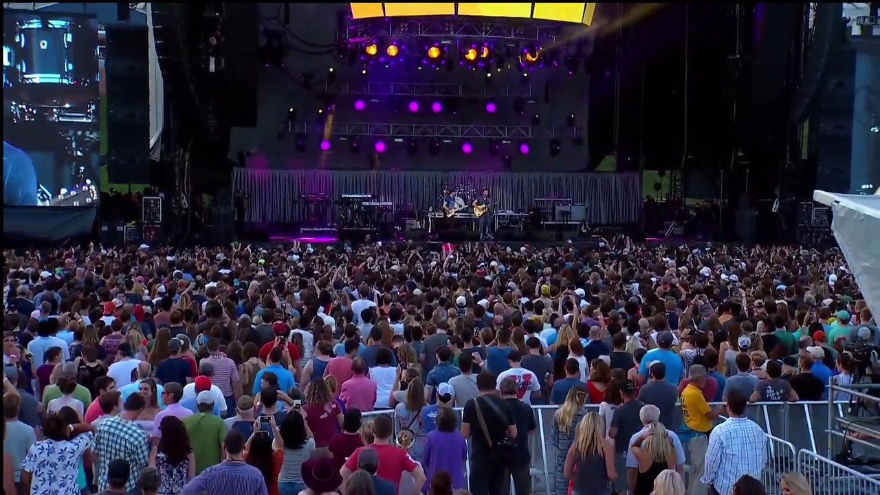 Jonny and Chris performing Viva La Vida at #Concert4Cville #MusicAndUnity