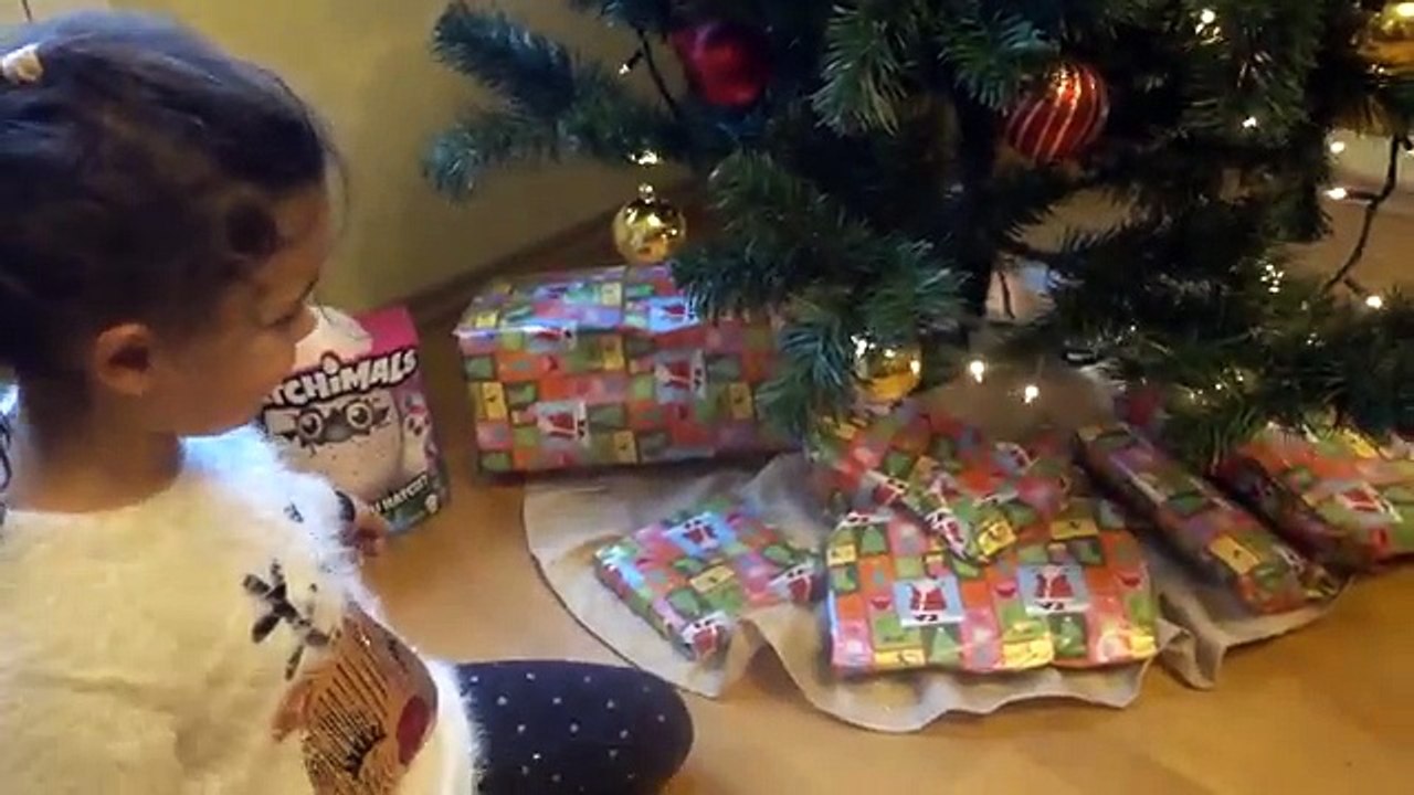 Christmas Day Presents Unpacking with Sunshine Opening Presents Surprise Toys