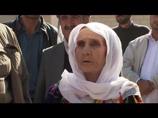 Download Video: Kobani granny & other refugees desperate to halt ISIS at Turkey-Syria border