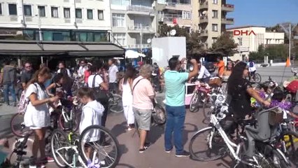 Manisa Süslü Bisikletler ve Kadınlar Sokakları Renklendirdi