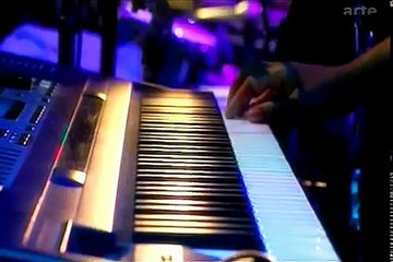 David Bowie - Ashes To Ashes (Live)