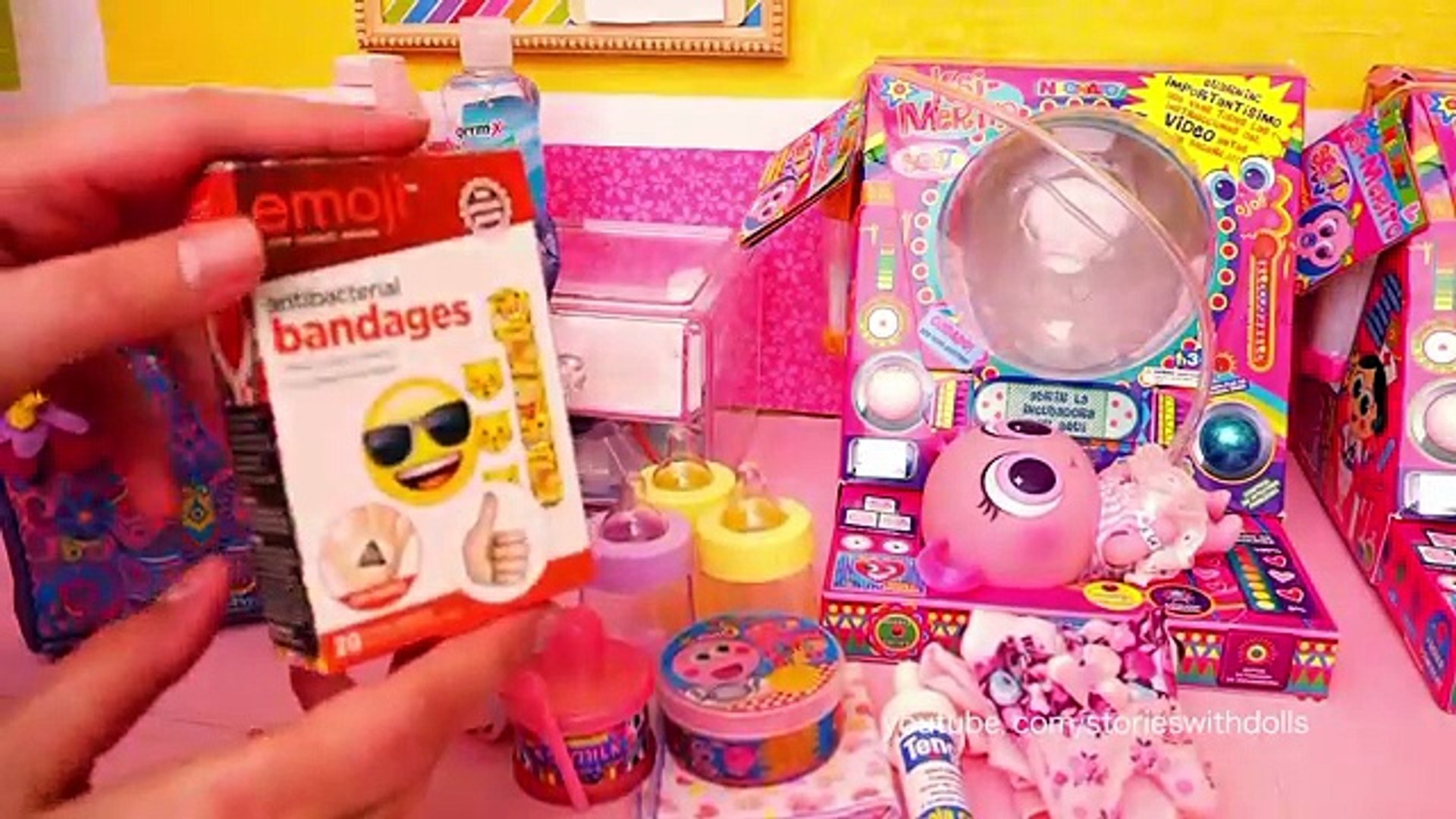 stories with toys and dolls nerlies