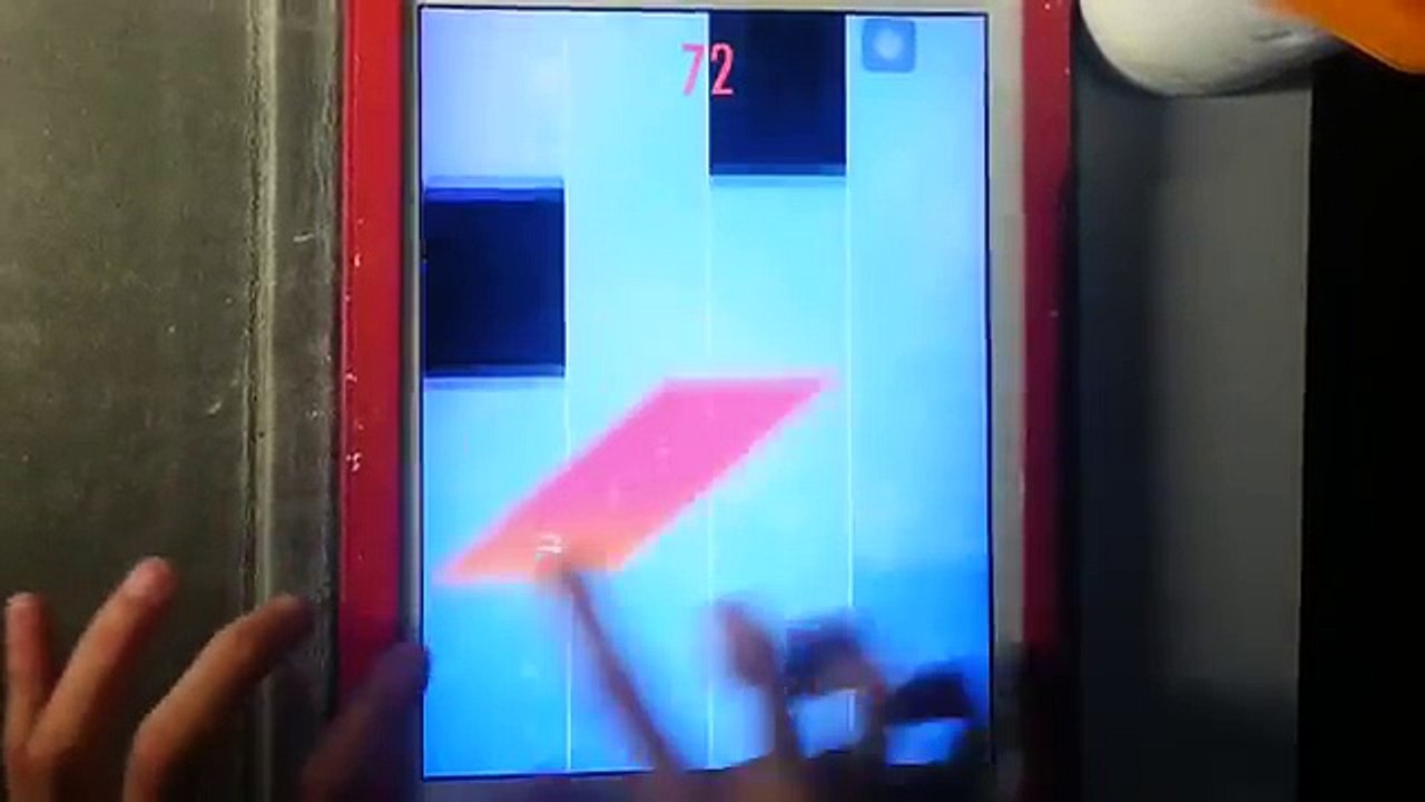 CRAZY SLIDE SONG in Piano Tiles 2 - Danse Chinoise - 2465 World Record