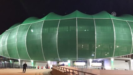 Düğünden Çıkıp Maça Gittiler