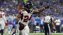 Devonta Freeman pounds in 1-yard touchdown run