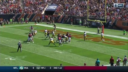 Adam Shaheen sneaks past Steelers defense for wide-open TD catch