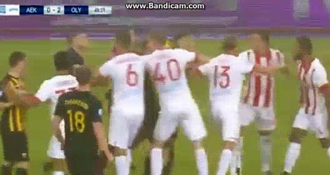 Petros Mantalos and Jacques Alaixys Romao Fight - AEK Athens FC 0-2 Olympiakos Piraeus 24/09/2017 HD