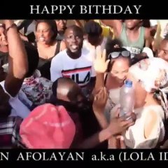 Celebrities Honour Senior Colleague on set