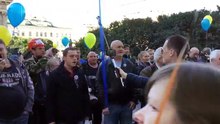 В Петербурге скандируют: "Cлава Украине! Героям слава!"
