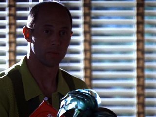 The Pretender S04e04 Risque Bussiness