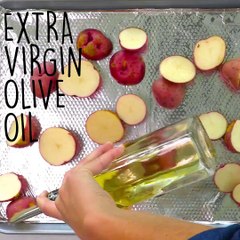 How to Make Sheet Pan Salmon, Green Beans, and Potatoes