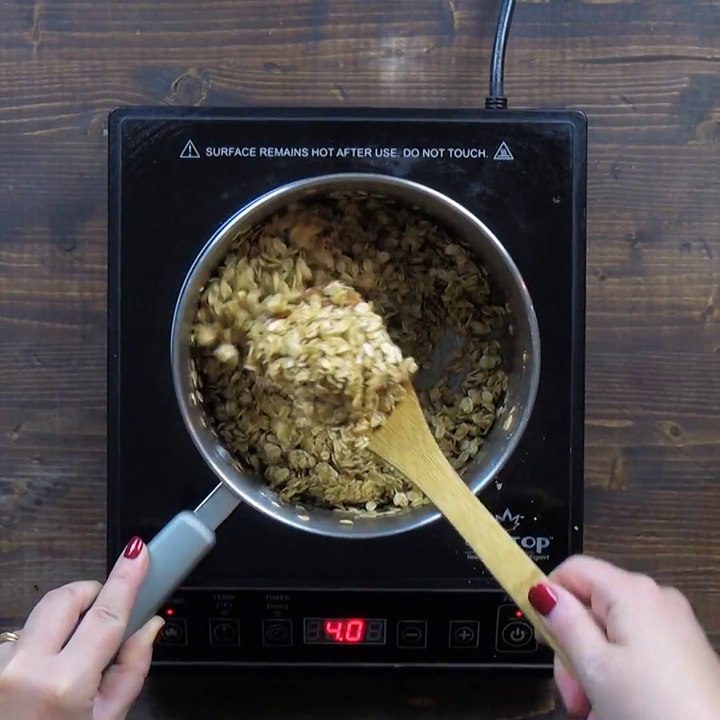 No Bake Chocolate Peanut Butter Oatmeal Bars