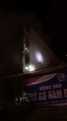 Cháy nhà 5 tầng lúc nửa đêm ở Hà Nội, 2 chị em tử vong