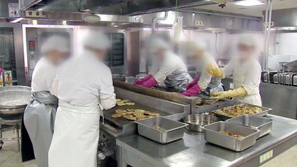 학교 급식 때문에 '상품권' 뿌리고 다닌 대형 업체들 / YTN