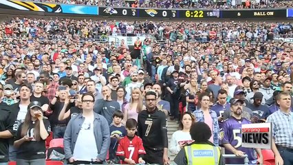 NFL players rally in solidarity against Trump