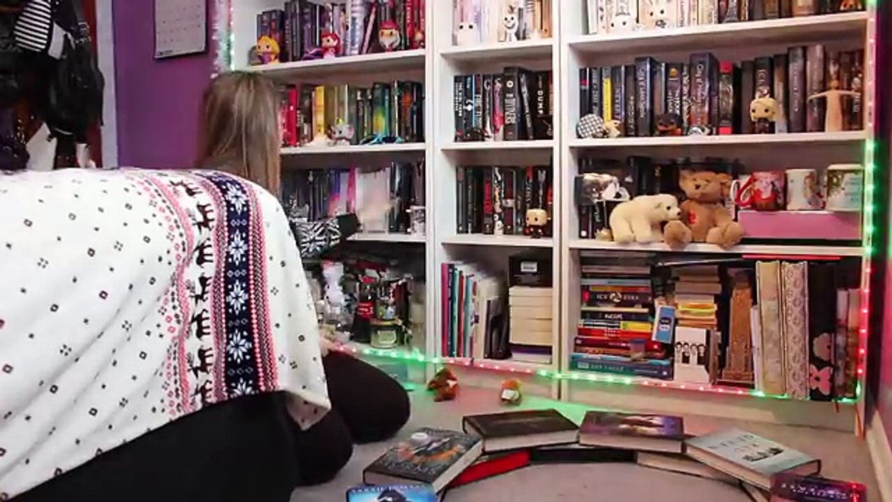 Bookmas Tree | Bookmas Day One!