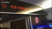 Çin'de, dünyanın en hızlı treninde, bozuk para dengesi testi yapıldı.