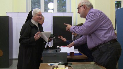 Allemagne: succès de Merkel et poussée nationaliste en vue