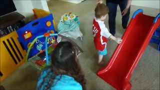 Cầu trượt dành cho bé 2 tuổi