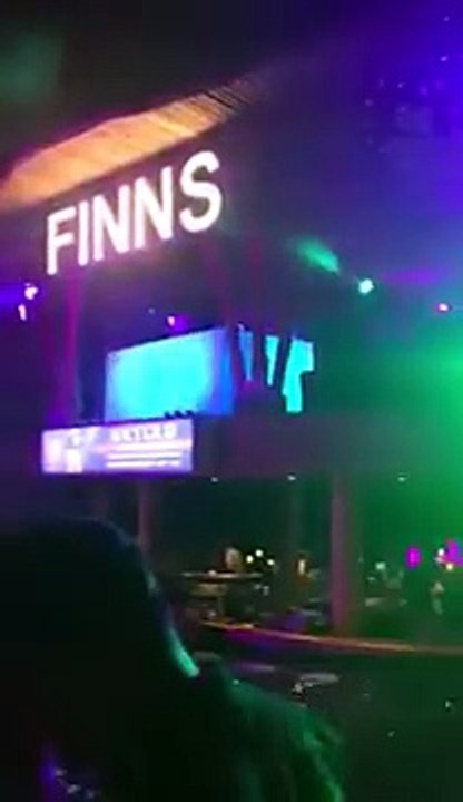 La chanteuse Macy Gray se fait huer après un concert pourri à Bali