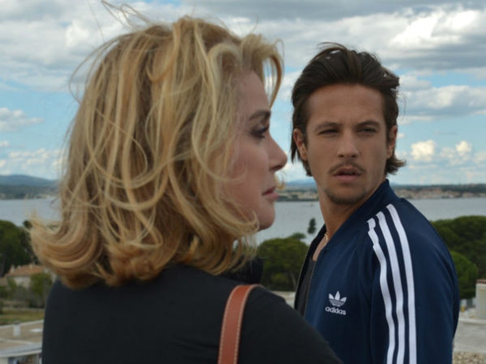 Tout nous sépare: Trailer HD