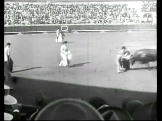 Auguste & Louis Lumière: Spanish Bullfight (1900)