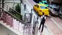İstanbul Avcılar'da taksi şoförü köpeği ezip kaçtı!