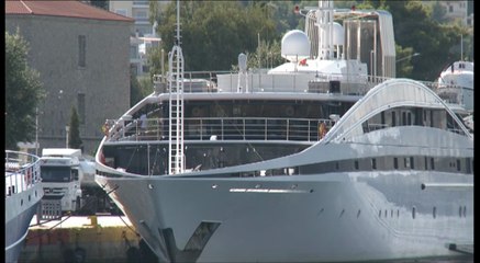 Το Elegant 007 από το Κατάρ στη Χαλκίδα