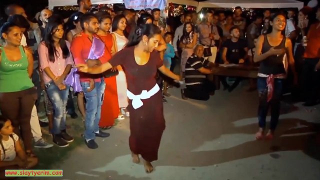 Abe şakır şakır Roman oynarız