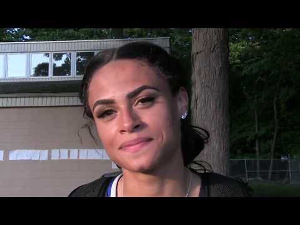 Sydney McLaughlin Runs 23.46 200m PR