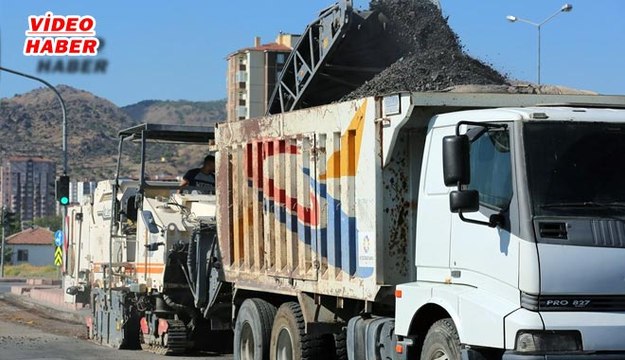 (25 Eylül 2017) ZİYA GÖKALP’TE YOLLAR YENİLENİYOR