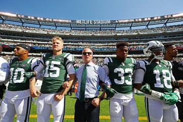 Trump's national anthem comments bring solidarity to NFL