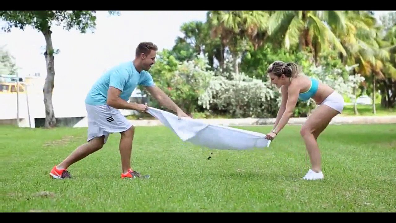 Yoga Teen Personal trainer, Yoga Inspiration Partner workout Teen Yoga Outdoor Workout