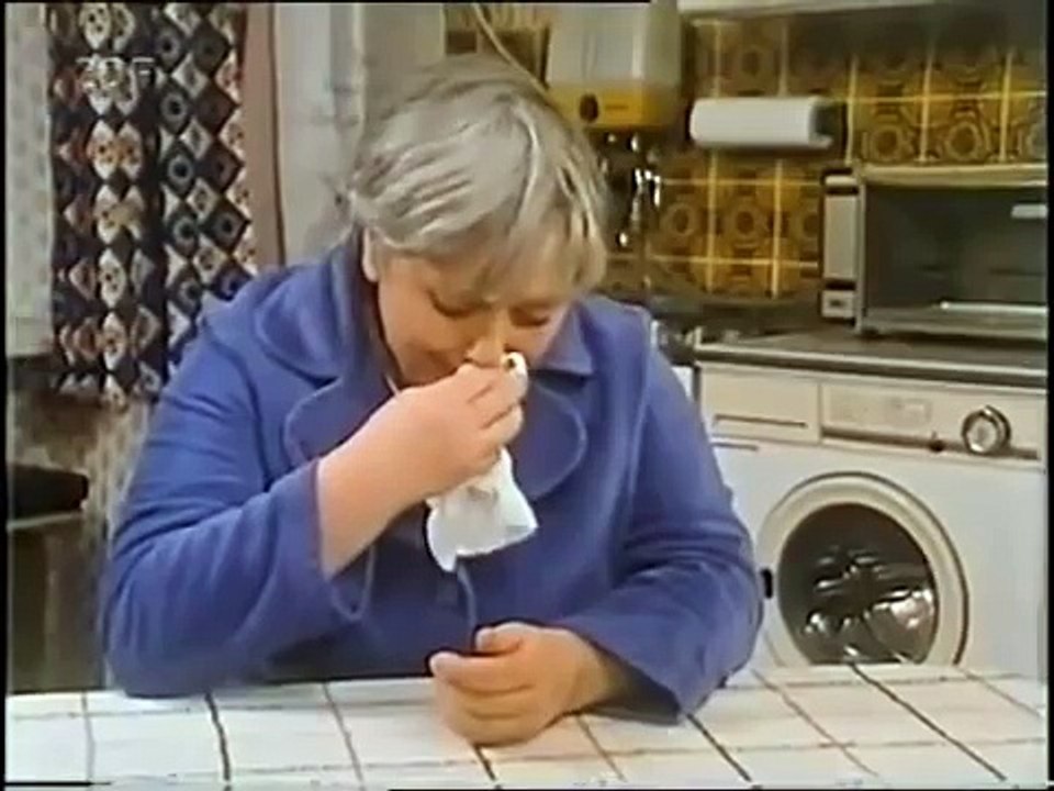 Derrick  E083 - Die Schwester  (1981)