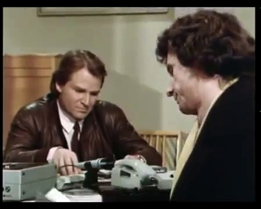 Derrick  E082 - Eine ganz alte Geschichte  (1981)